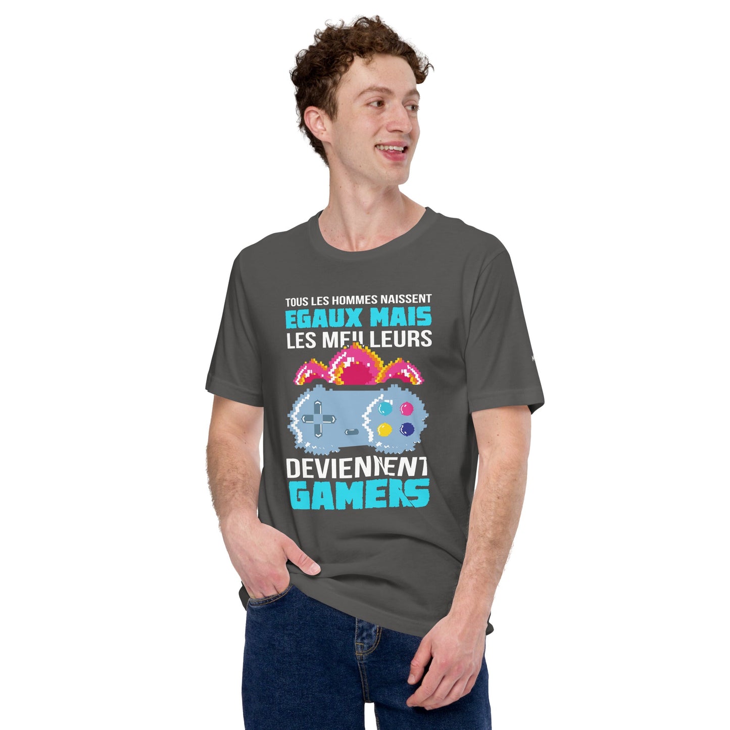 Tous Les Hommes Naissent Egaux Mais - Unisex t-shirt by DarkByteGear