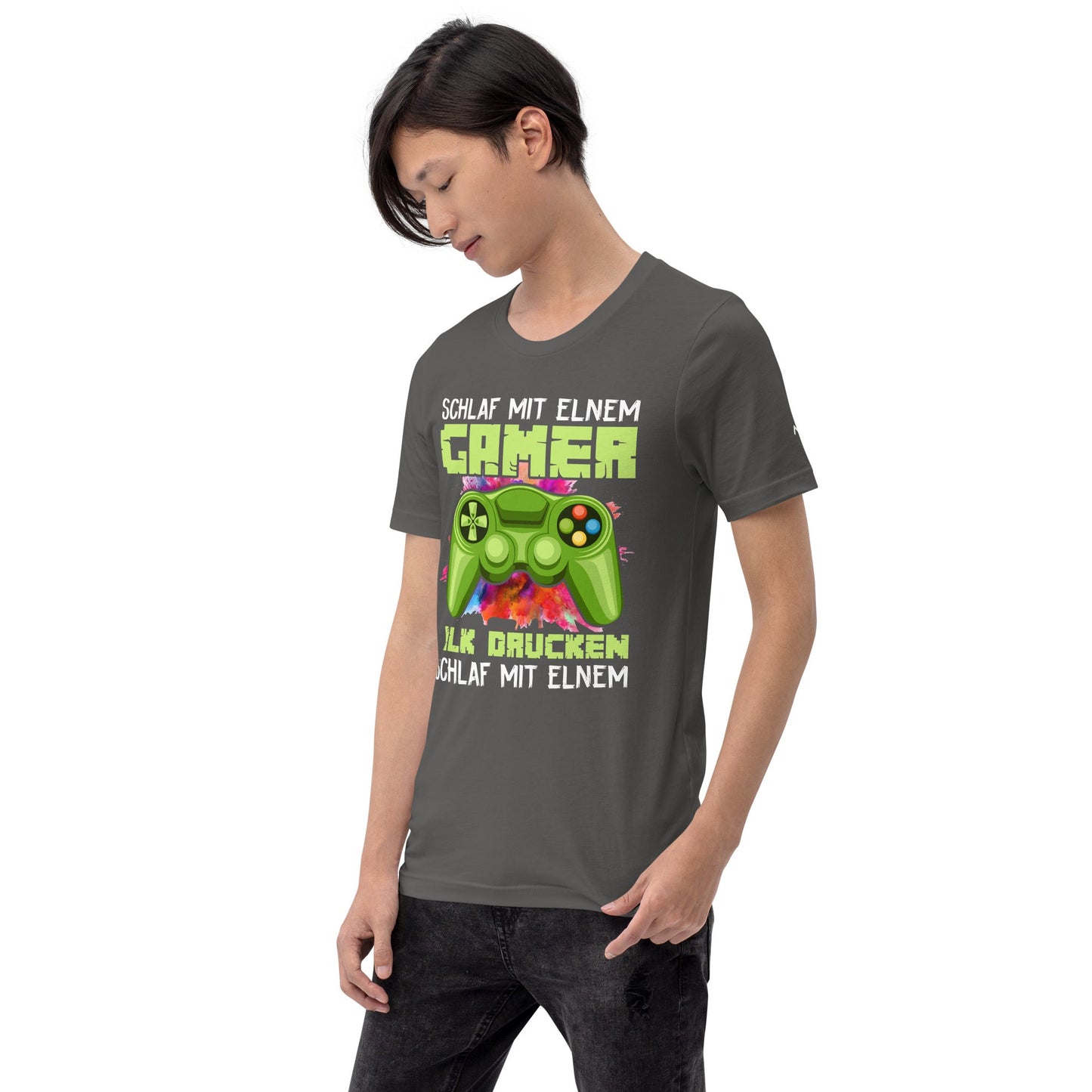 Schlaf Mit Elnem Gamer Drucken - Unisex t-shirt by DarkByteGear