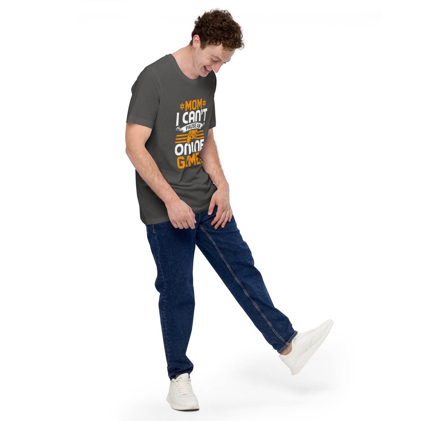 *MOM*! I can't Pause an Online Game - Unisex t-shirt by DarkByteGear