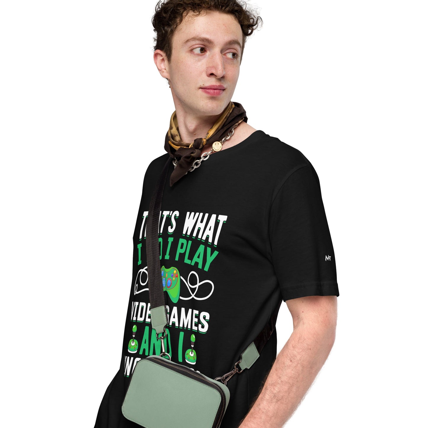 That's What I Do, I play Video Games and I know Things Unisex t-shirt by DarkByteGear