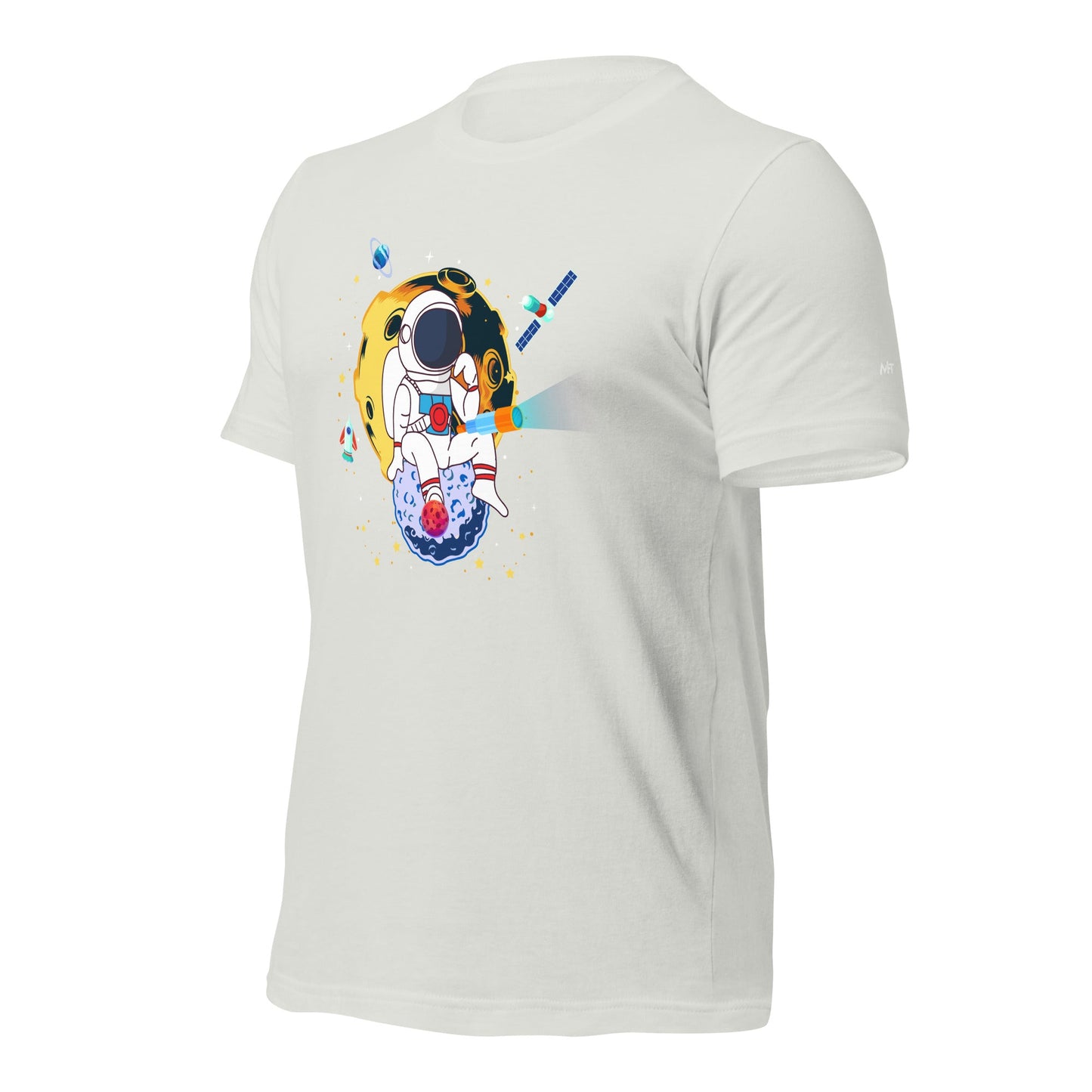 Astranaut catching stars - Unisex t-shirt by DarkByteGear