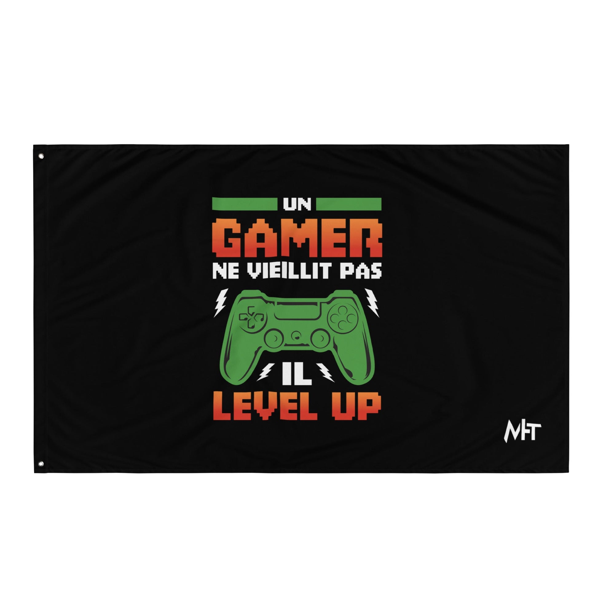 Un GAMER NE VIEILLIT PAS IL Level Up - Flag by DarkByteGear