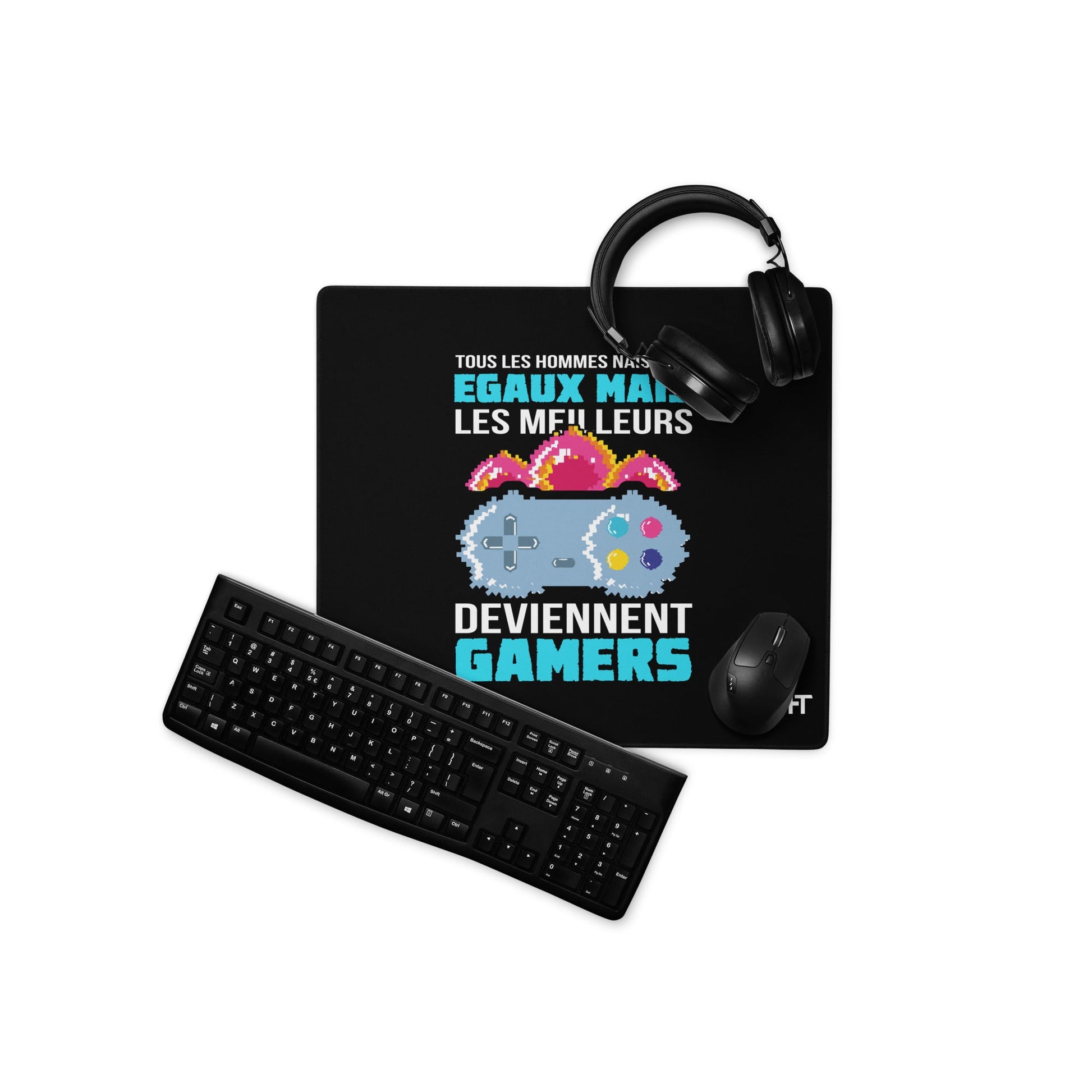 Tous Les Hommes Naissent Egaux Mais - Desk Mat by DarkByteGear