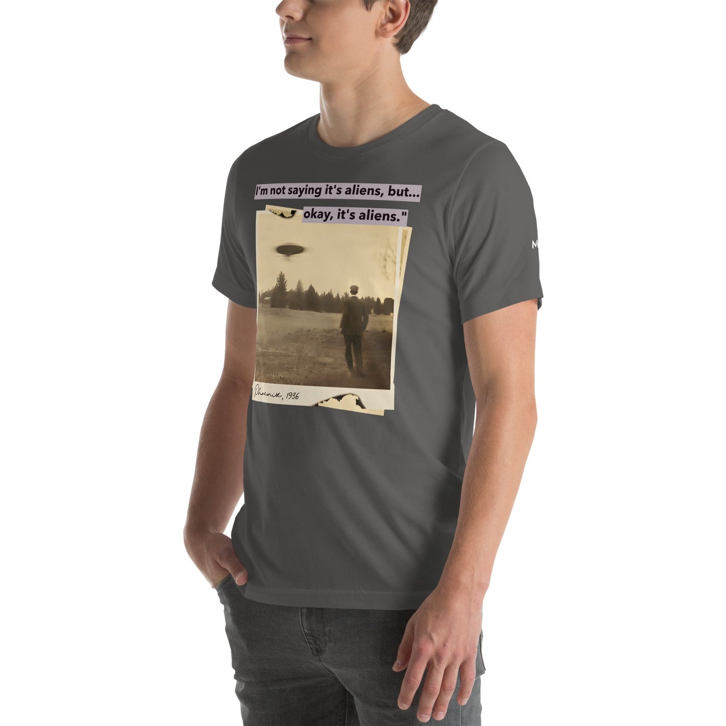 I'm not saying it's aliens, but... okay, it's aliens - Unisex t-shirt by DarkByteGear