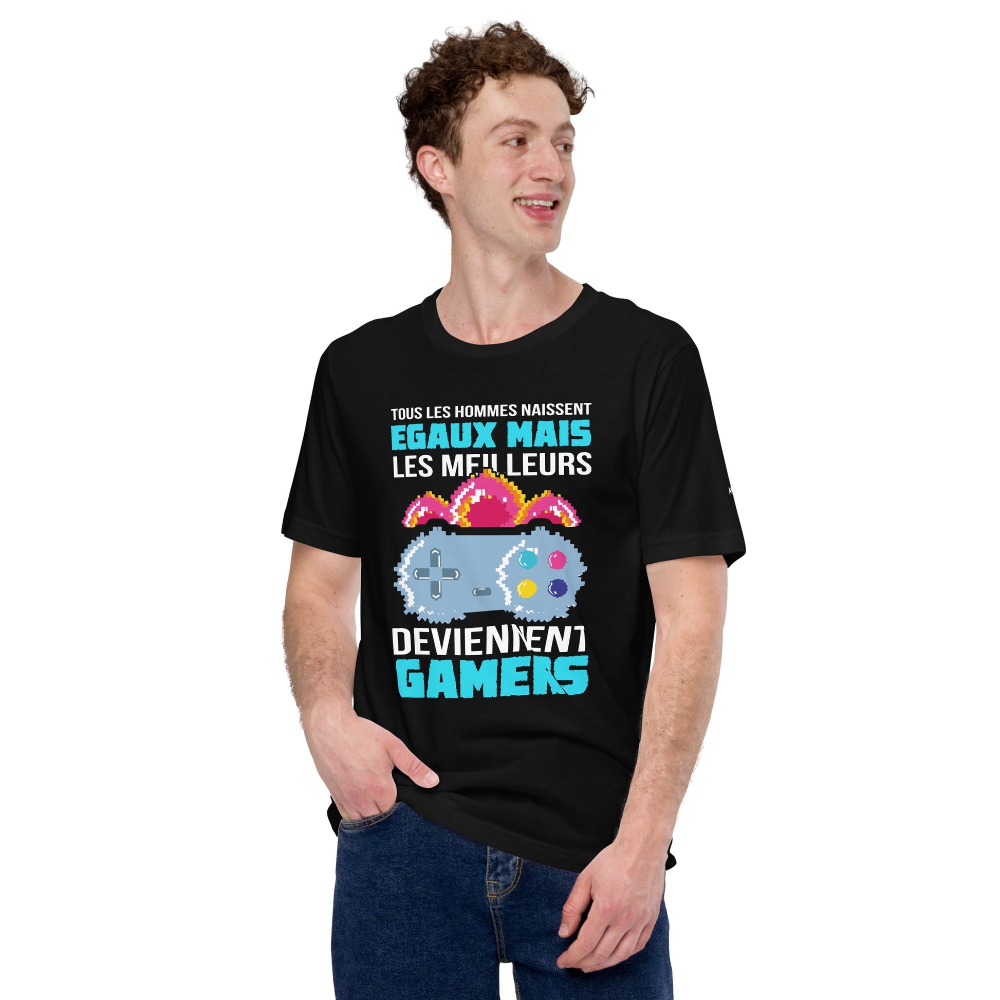 Tous Les Hommes Naissent Egaux Mais - Unisex t-shirt by DarkByteGear