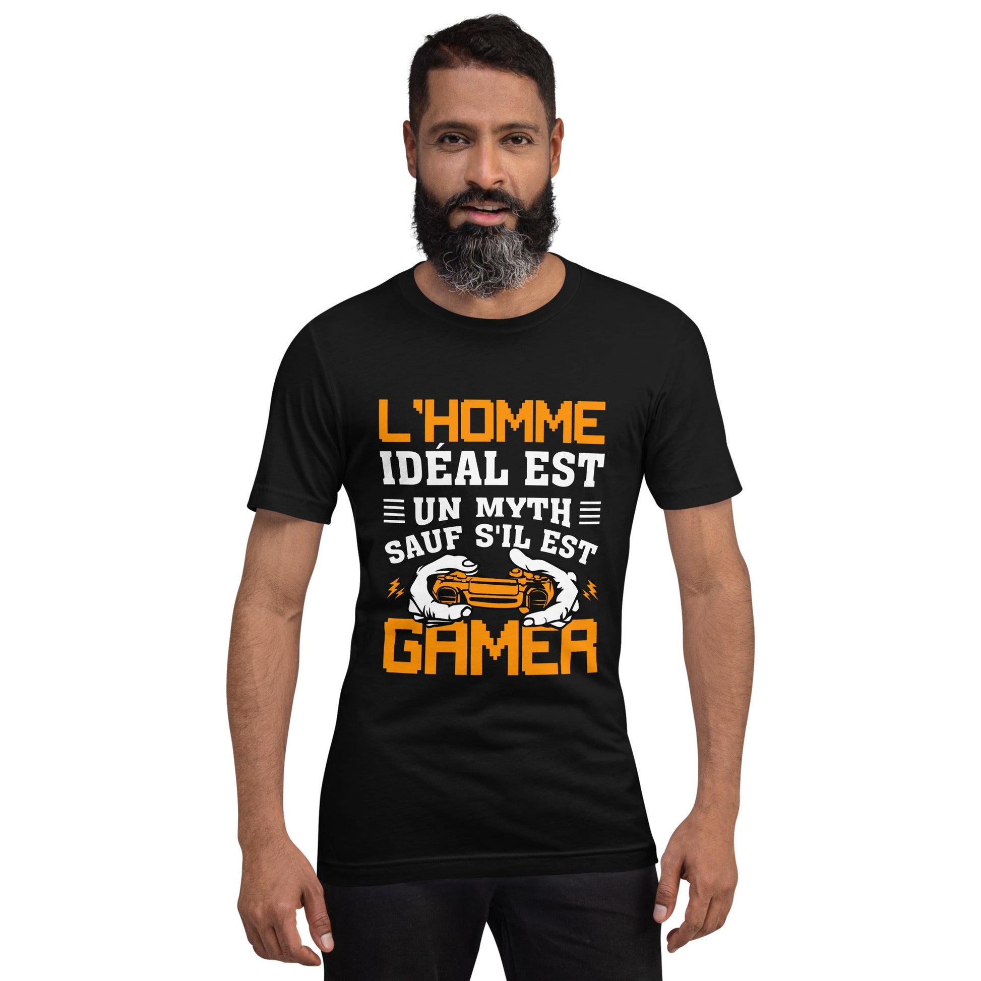 L'HOMME IDEAL EST UN MYTH SAUT SILEST GAMER - Unisex t-shirt by DarkByteGear