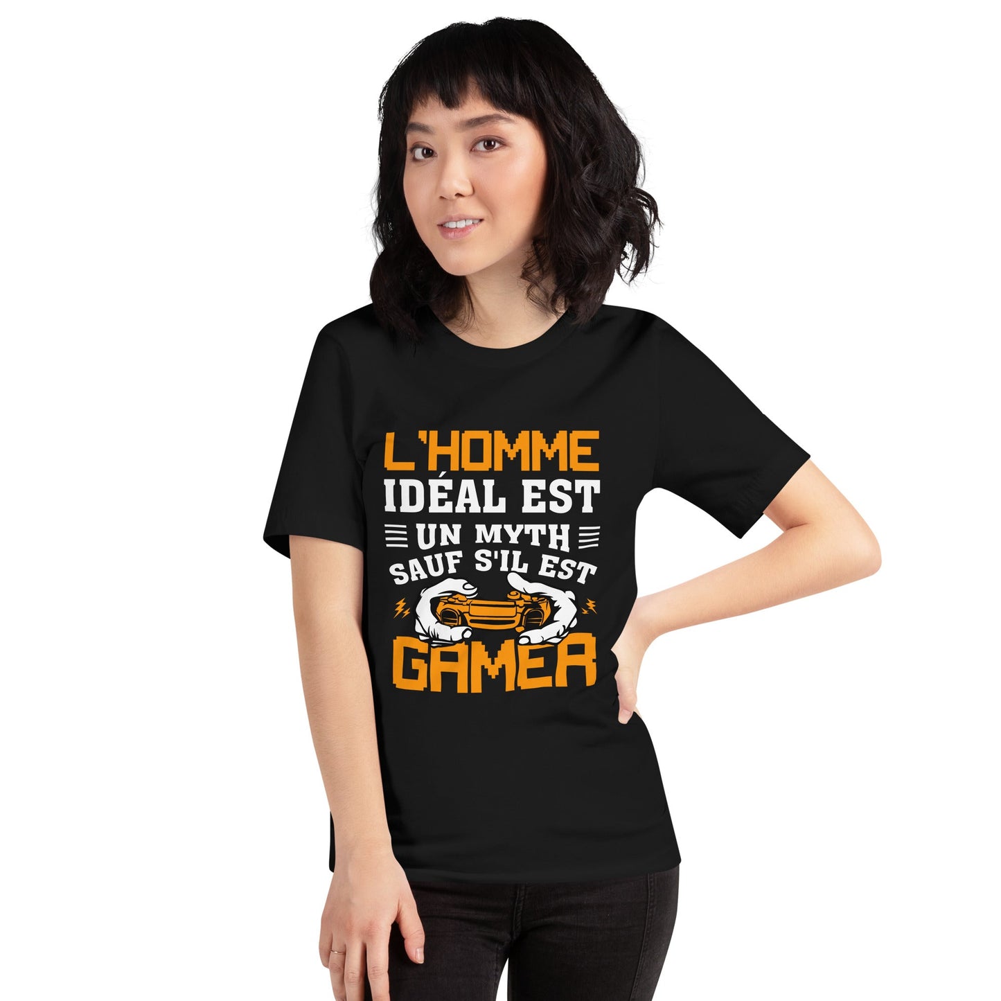 L'HOMME IDEAL EST UN MYTH SAUT SILEST GAMER - Unisex t-shirt by DarkByteGear