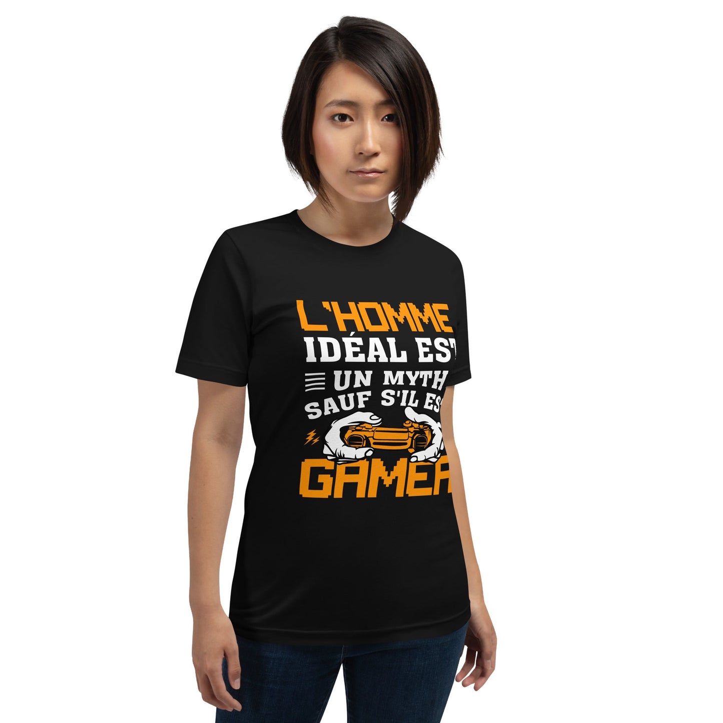 L'HOMME IDEAL EST UN MYTH SAUT SILEST GAMER - Unisex t-shirt by DarkByteGear