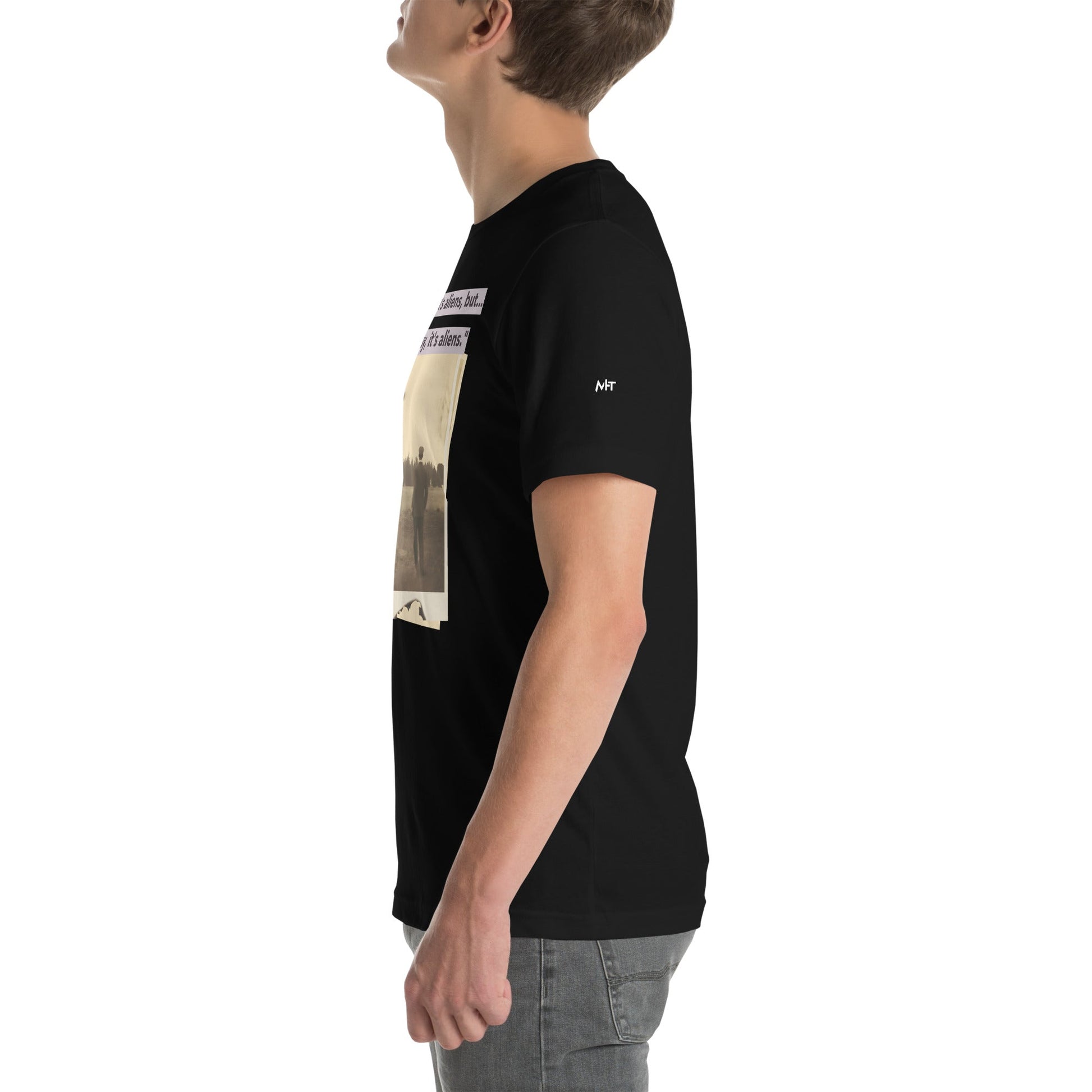 I'm not saying it's aliens, but... okay, it's aliens - Unisex t-shirt by DarkByteGear