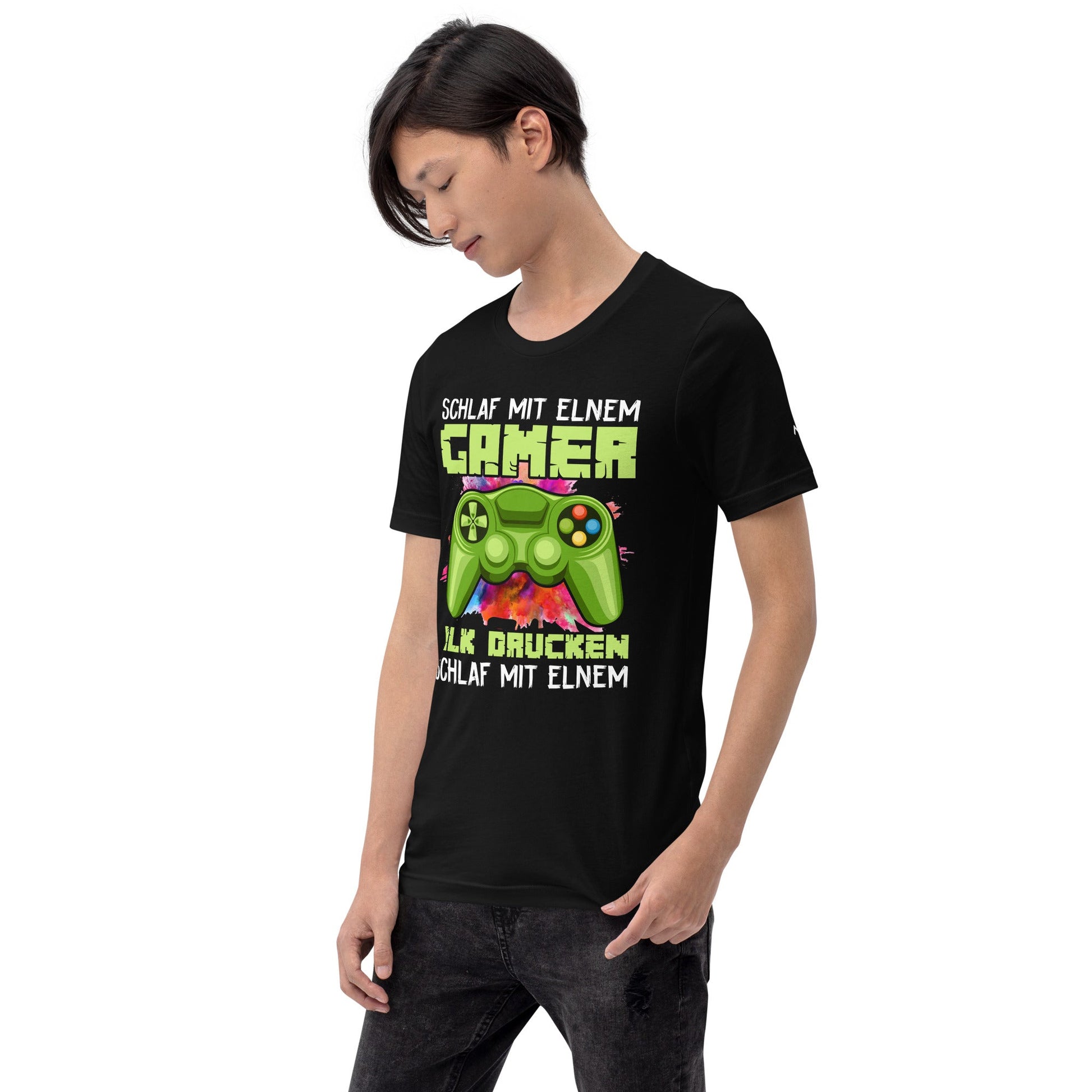 Schlaf Mit Elnem Gamer Drucken - Unisex t-shirt by DarkByteGear