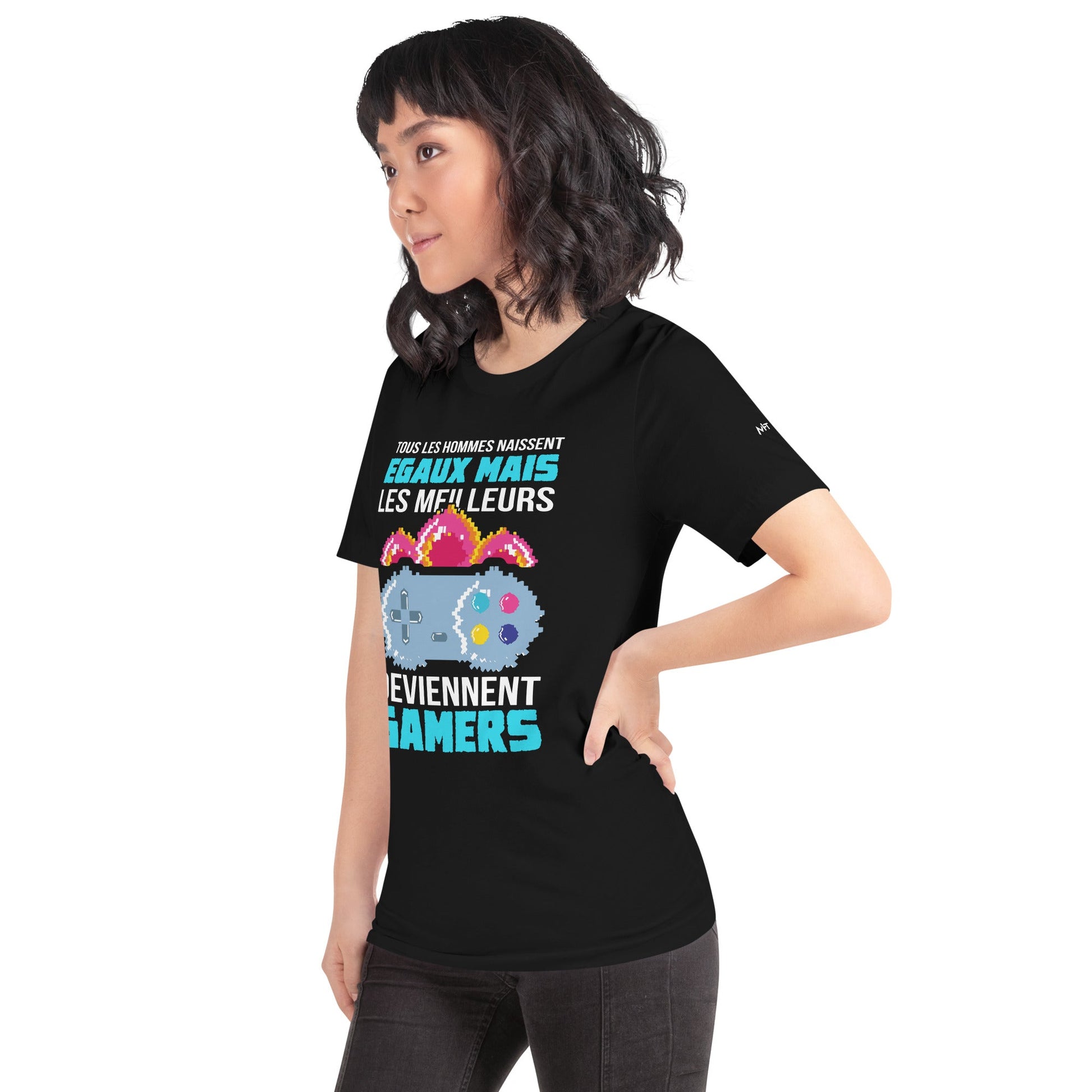 Tous Les Hommes Naissent Egaux Mais - Unisex t-shirt by DarkByteGear