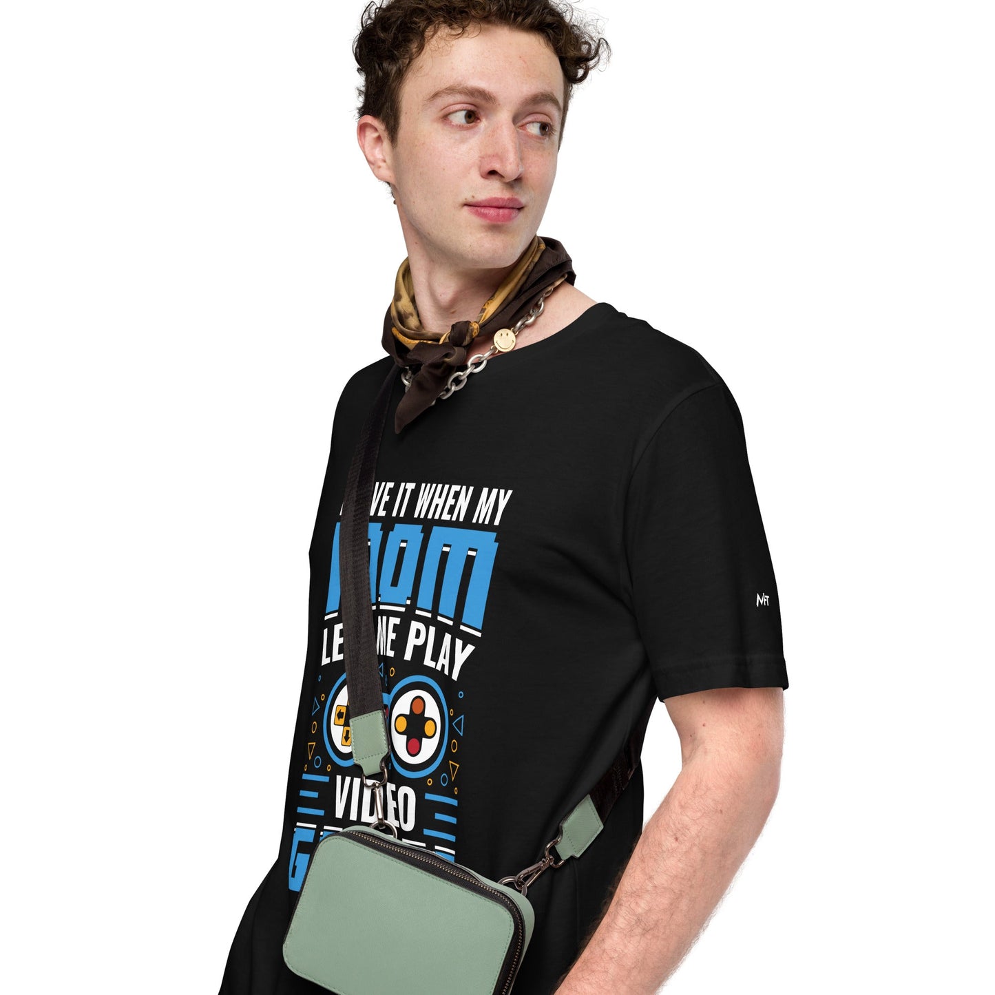 I Love it when my mom lets me Play Video Games Rima - Unisex t-shirt by DarkByteGear