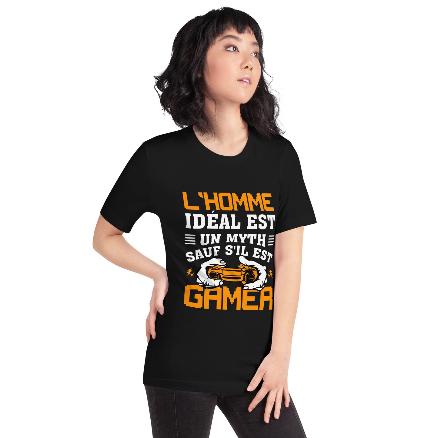 L'HOMME IDEAL EST UN MYTH SAUT SILEST GAMER - Unisex t-shirt by DarkByteGear