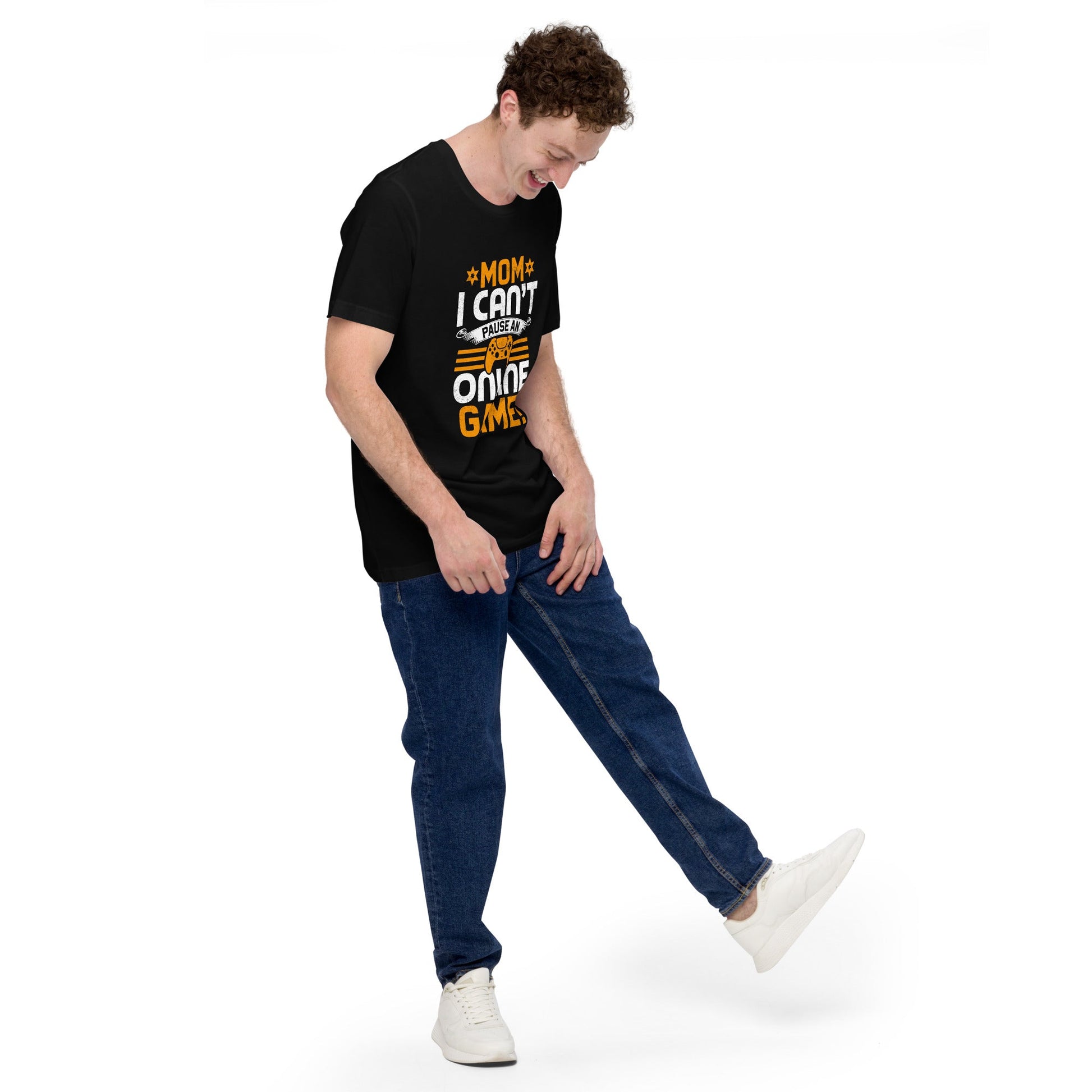 *MOM*! I can't Pause an Online Game - Unisex t-shirt by DarkByteGear