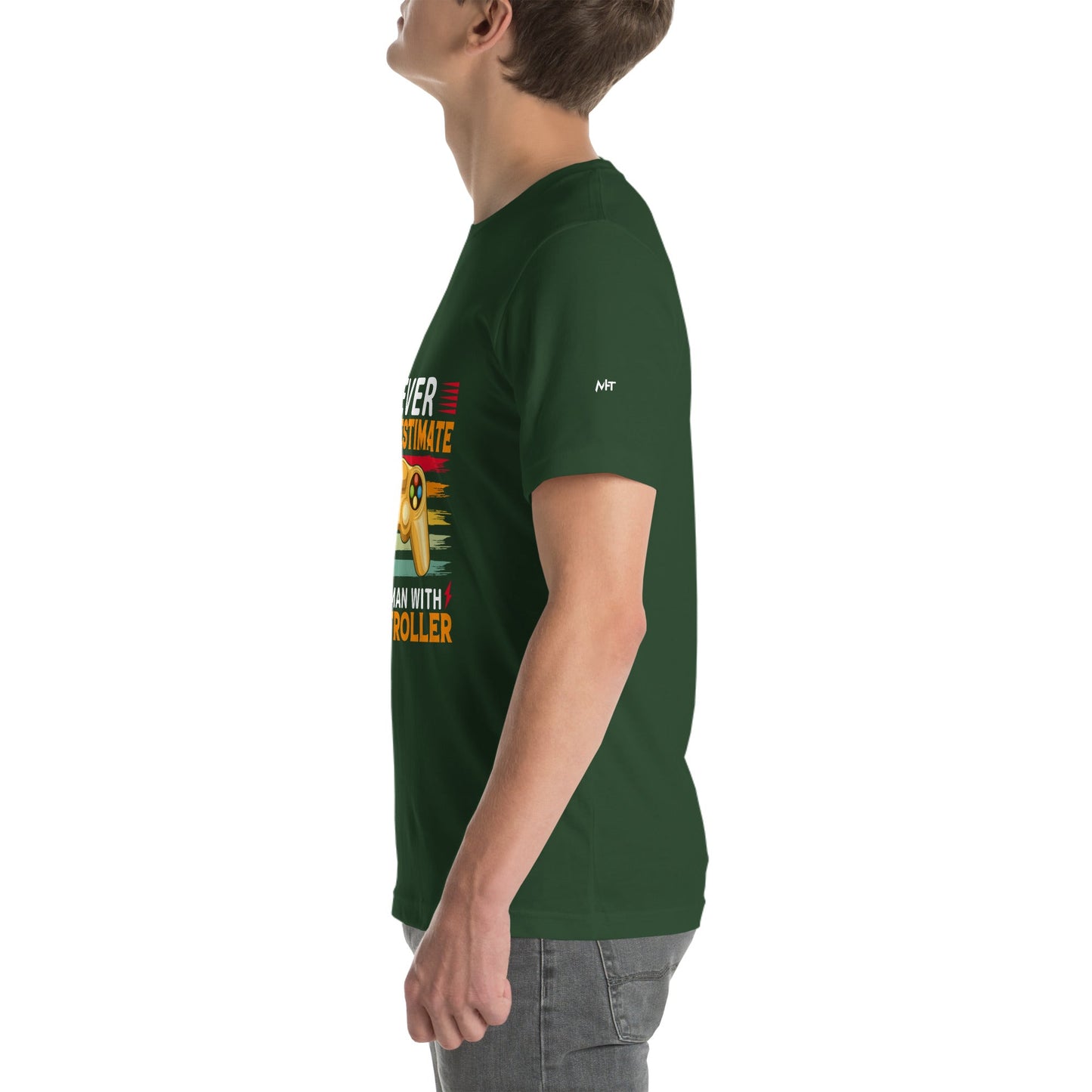 Never Underestimate an old man with a controller - Unisex t-shirt by DarkByteGear