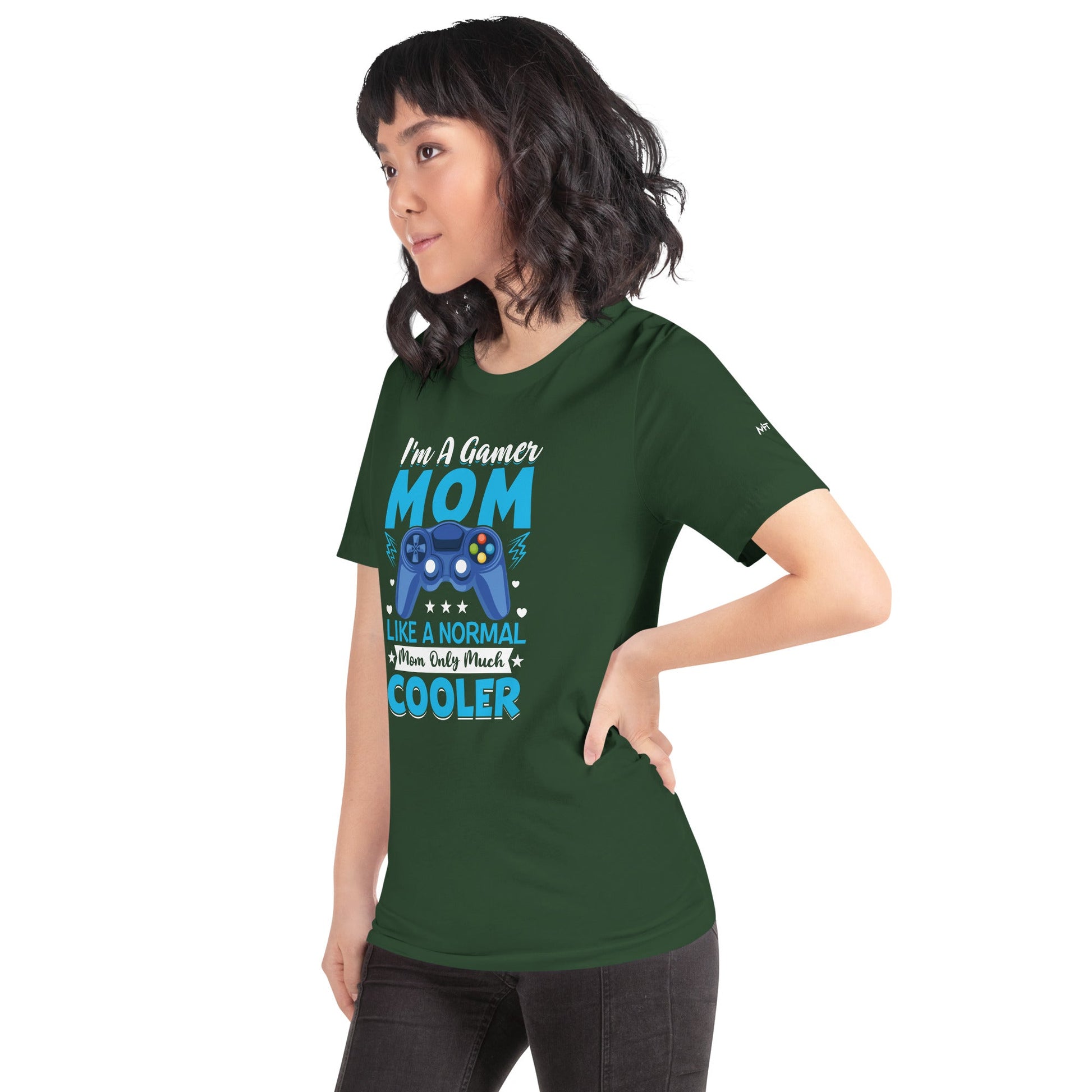 I am a Gamer Mom - Unisex t-shirt by DarkByteGear