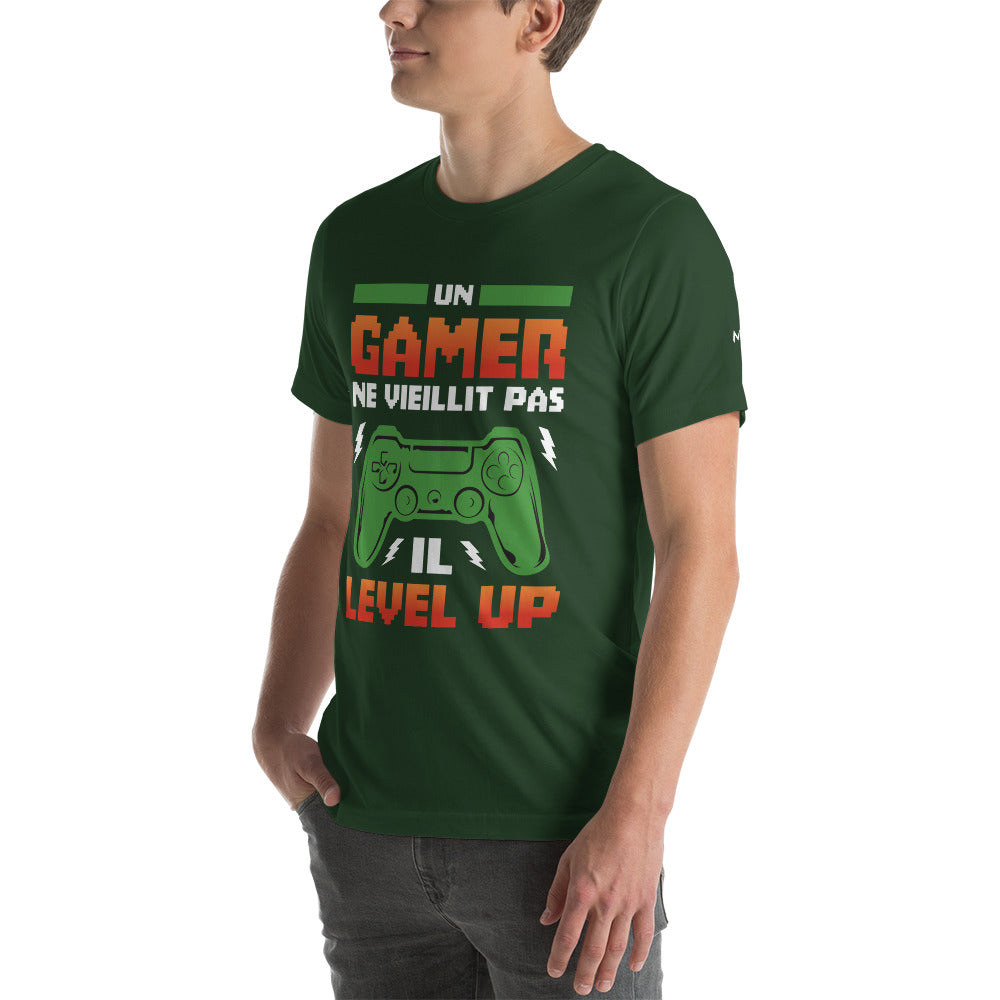 Un GAMER NE VIEILLIT PAS IL Level Up - Unisex t-shirt by DarkByteGear
