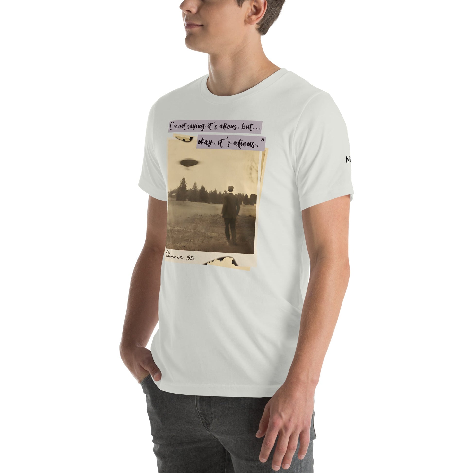 I'm not saying it's aliens, but... okay, it's aliens - Unisex t-shirt by DarkByteGear