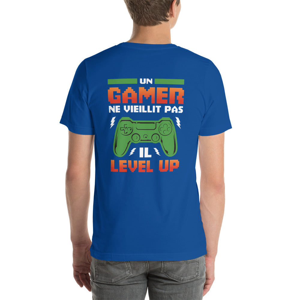 Un GAMER NE VIEILLIT PAS IL Level Up - Unisex t-shirt by DarkByteGear