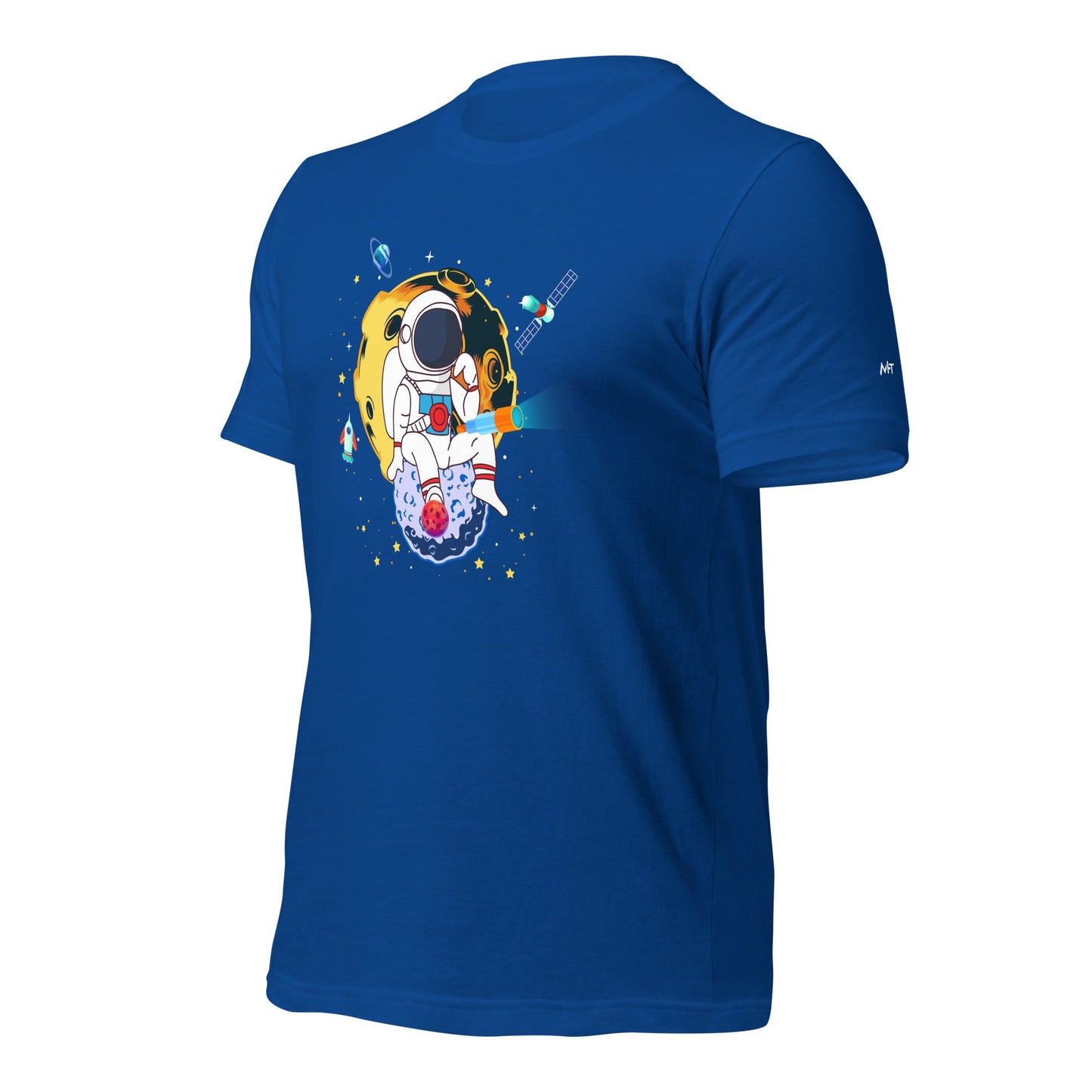 Astranaut catching stars - Unisex t-shirt by DarkByteGear