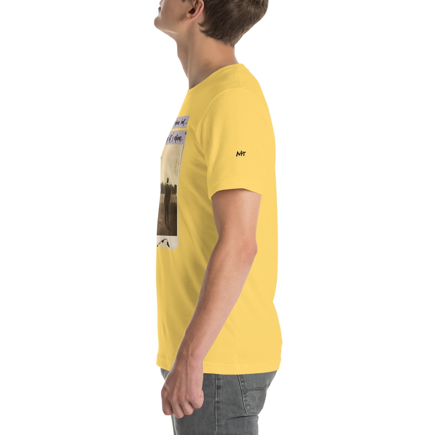 I'm not saying it's aliens, but... okay, it's aliens - Unisex t-shirt by DarkByteGear