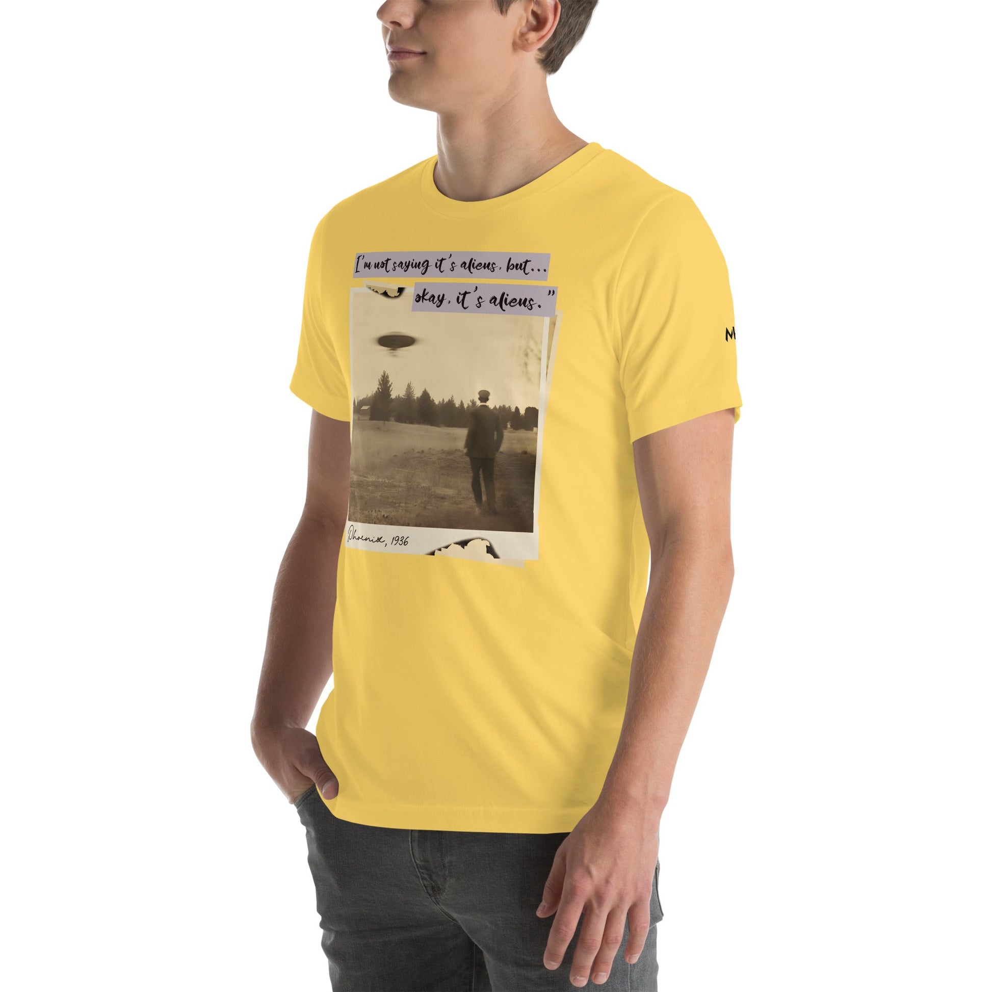 I'm not saying it's aliens, but... okay, it's aliens - Unisex t-shirt by DarkByteGear